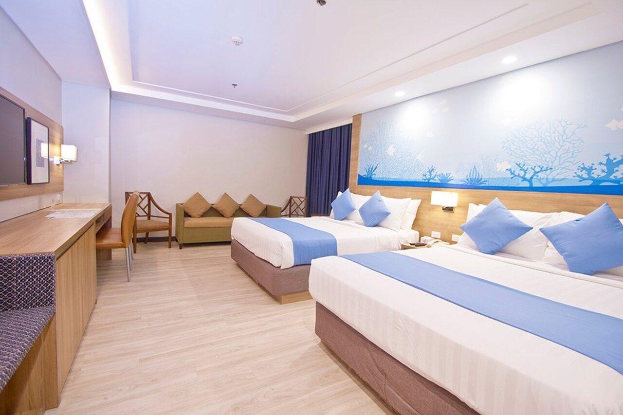 Crown Regency Hotel Makati San Pedro Makati Eksteriør billede