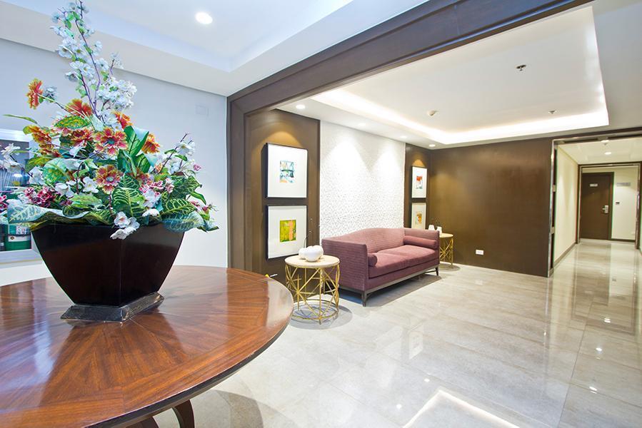 Crown Regency Hotel Makati San Pedro Makati Eksteriør billede