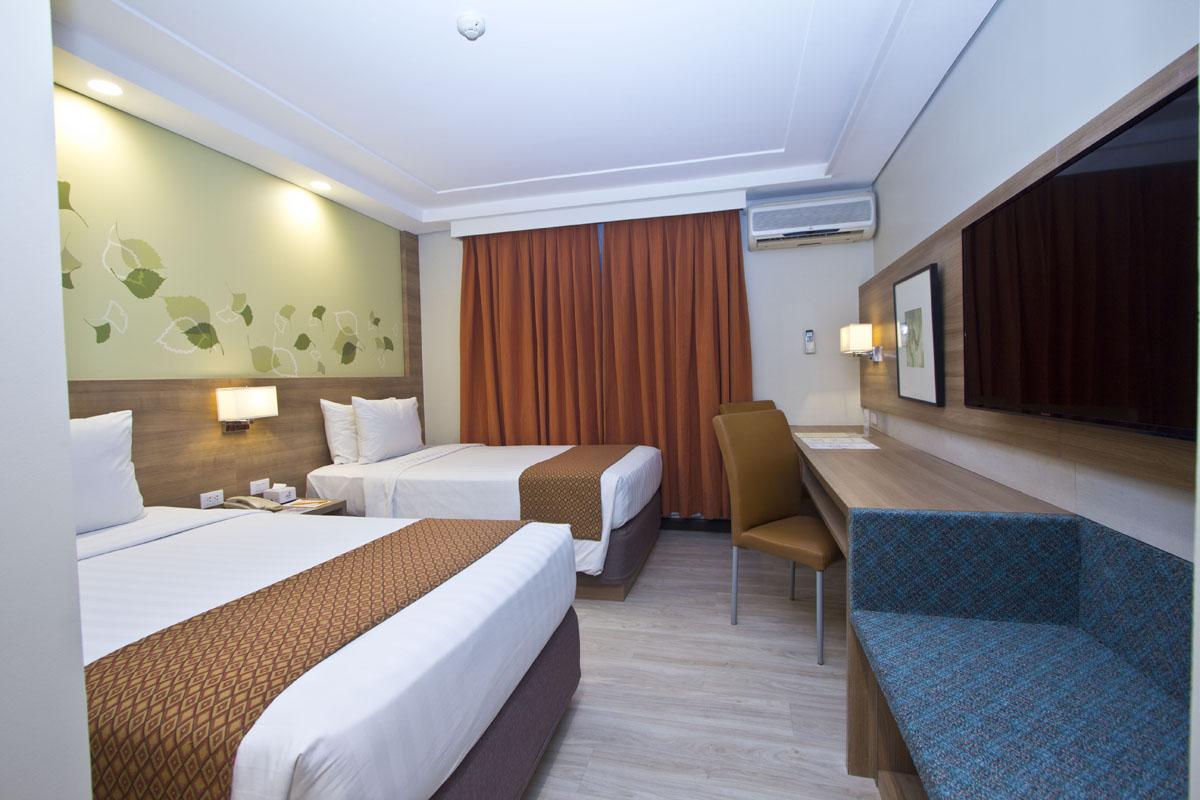Crown Regency Hotel Makati San Pedro Makati Eksteriør billede