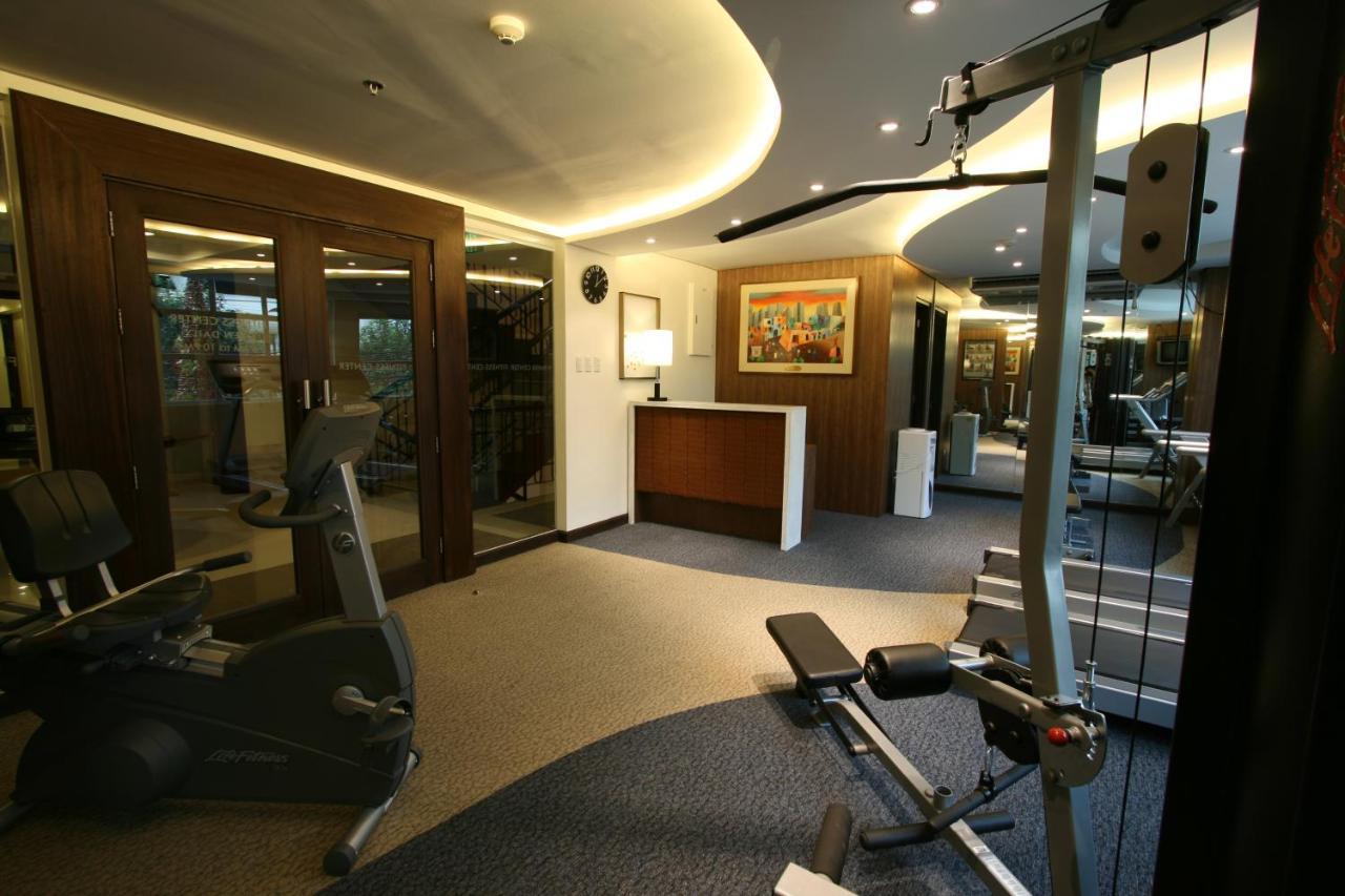 Crown Regency Hotel Makati San Pedro Makati Eksteriør billede